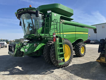 Main image John Deere S670